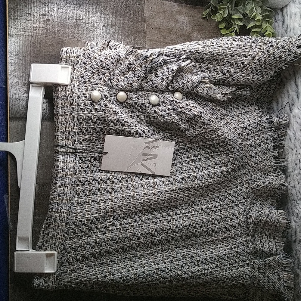 Zara Kids Black and White Tweed Skirt